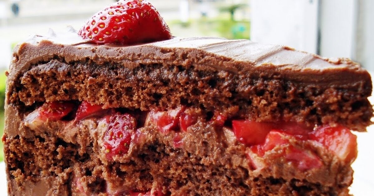 Bolo De Chocolate Com Morangos Receitas Fáceis E Práticas 3147