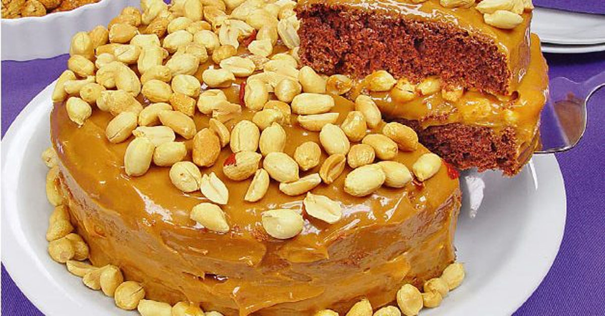 Bolo de doce de leite com amendoim – pura delicia – Receitas Fáceis e